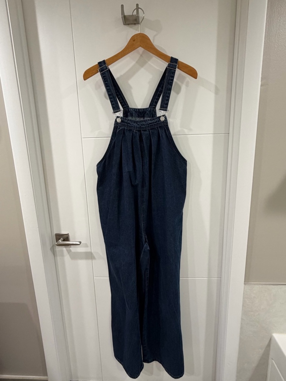 Dazy Dark Blue Denim Women's Overalls Jeans, large, like New.